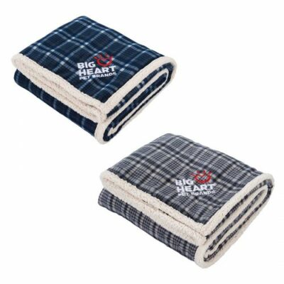 field and co blanket